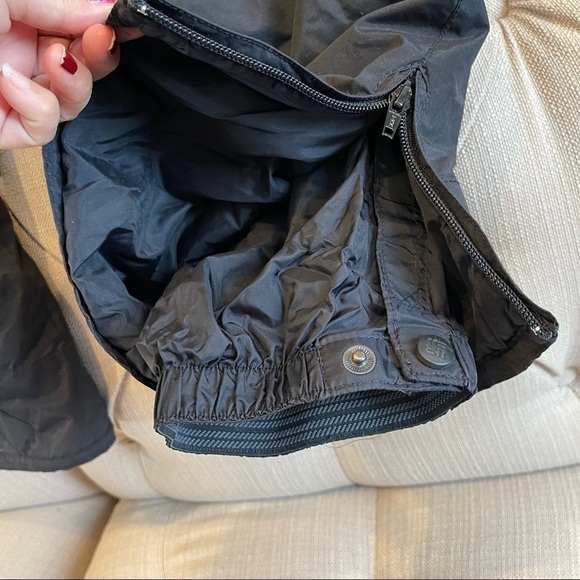 Q:  Kid’s Columbia Snow Ski Pants Winter Waterproof Breathable Black Sz L 14/16 - Picture 7 of 16